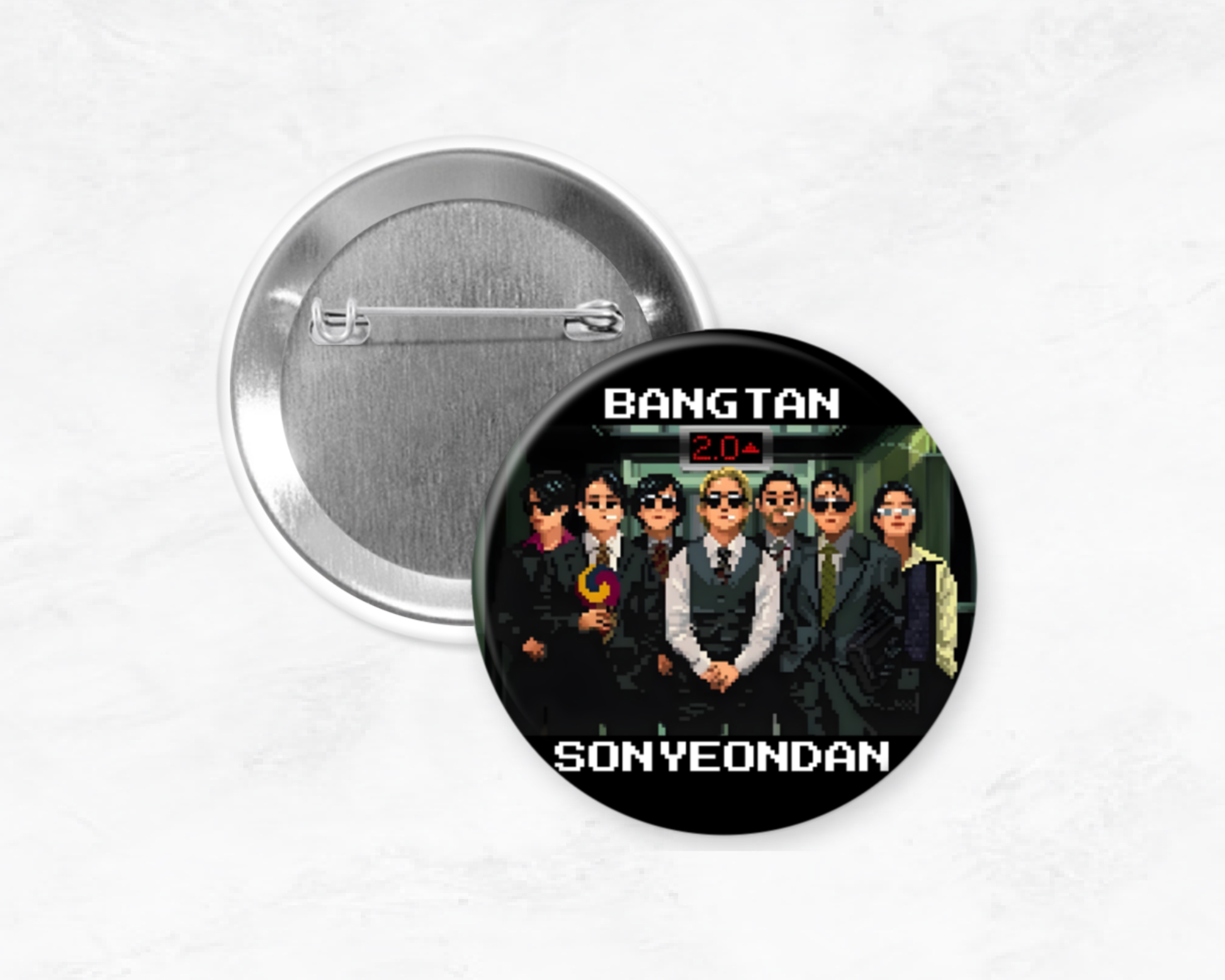 Button badge with a group photo and text 'BANGTAN SONYEONDAN' on a white background